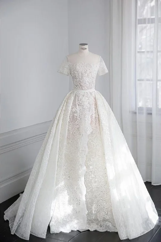 Gorgeous Short Sleeves Long Lace Wedding Dress Elegant Bridal Dress Y0135 Chic Bridal Gown