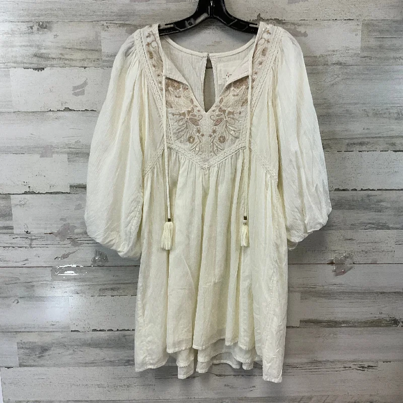 Dress Casual Short By Anthropologie In Cream, Size: S Cozy Mini Skirt