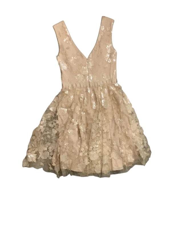 Dress Casual Short By Vera Wang In Beige, Size: 2 White Mini Skirt